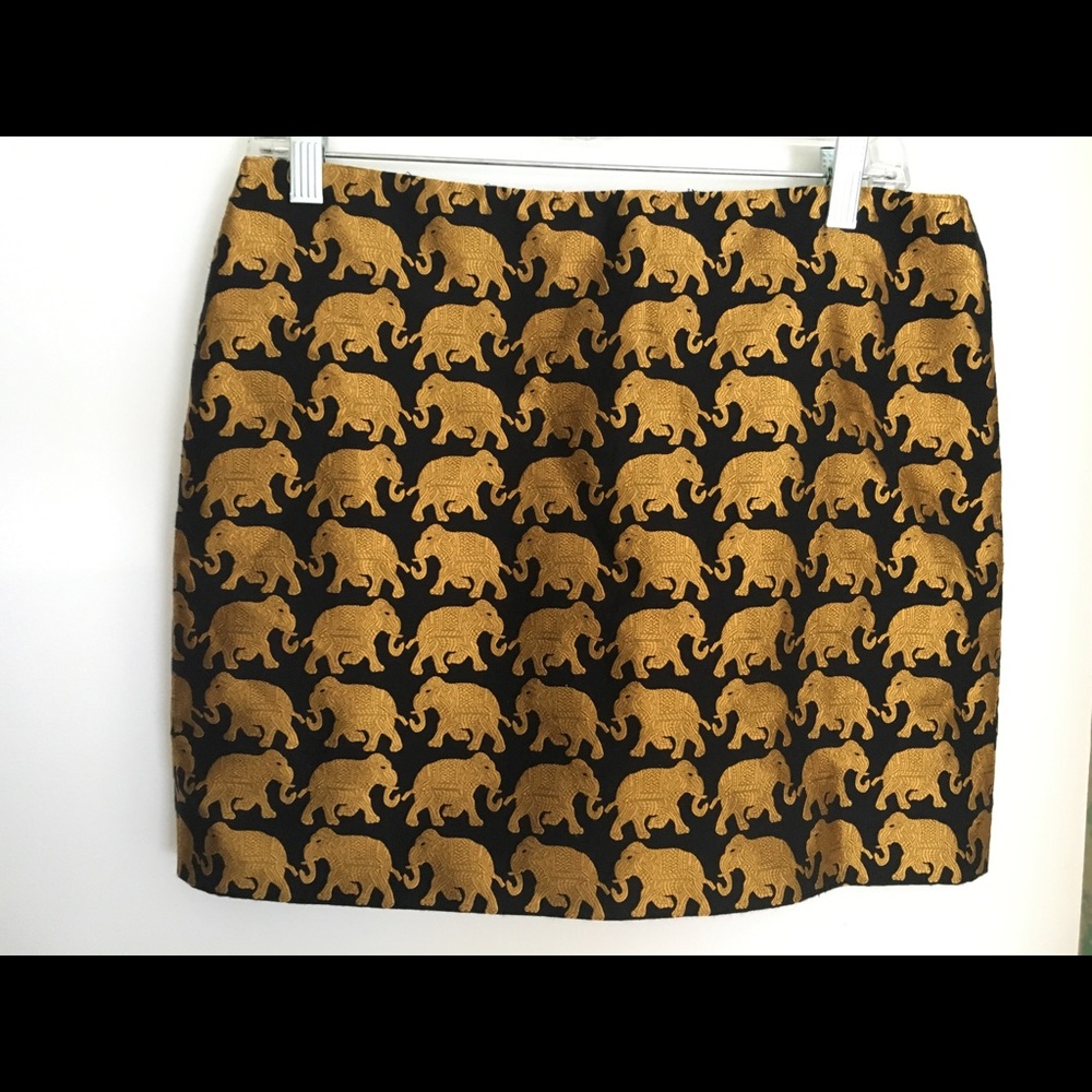 J Crew elephant skirt, size 8, EUC, 15” long